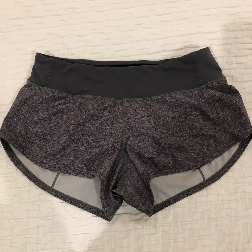 LULULEMON SPEED UP SHORT 2.5” SZ 4